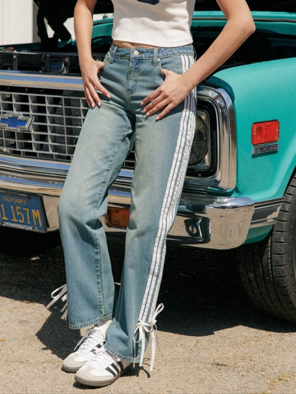 Cali 1850 retro Light Blue Side-Stripe Jeans 11/30